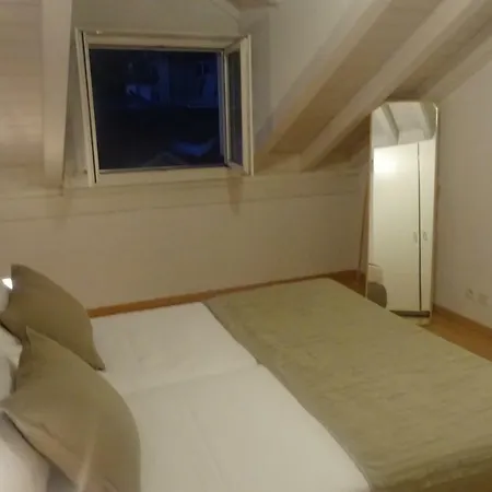 Apartman Babylon *